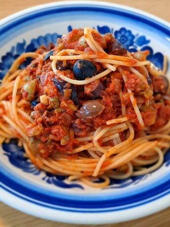 Spaghetti alla Puttanesca