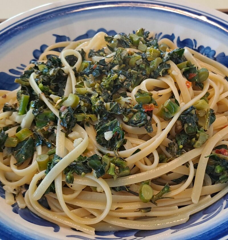 Black kale and broccolini pasta